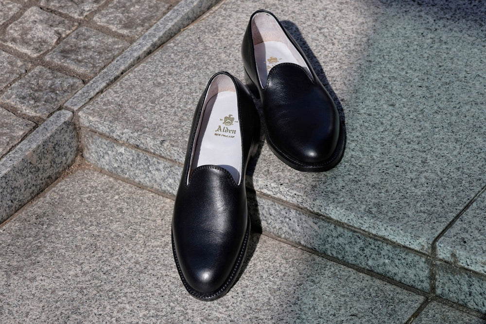 ALDEN 36051<BR>ONE PIECE SLIP-ON<BR>LADY CALF BLACK