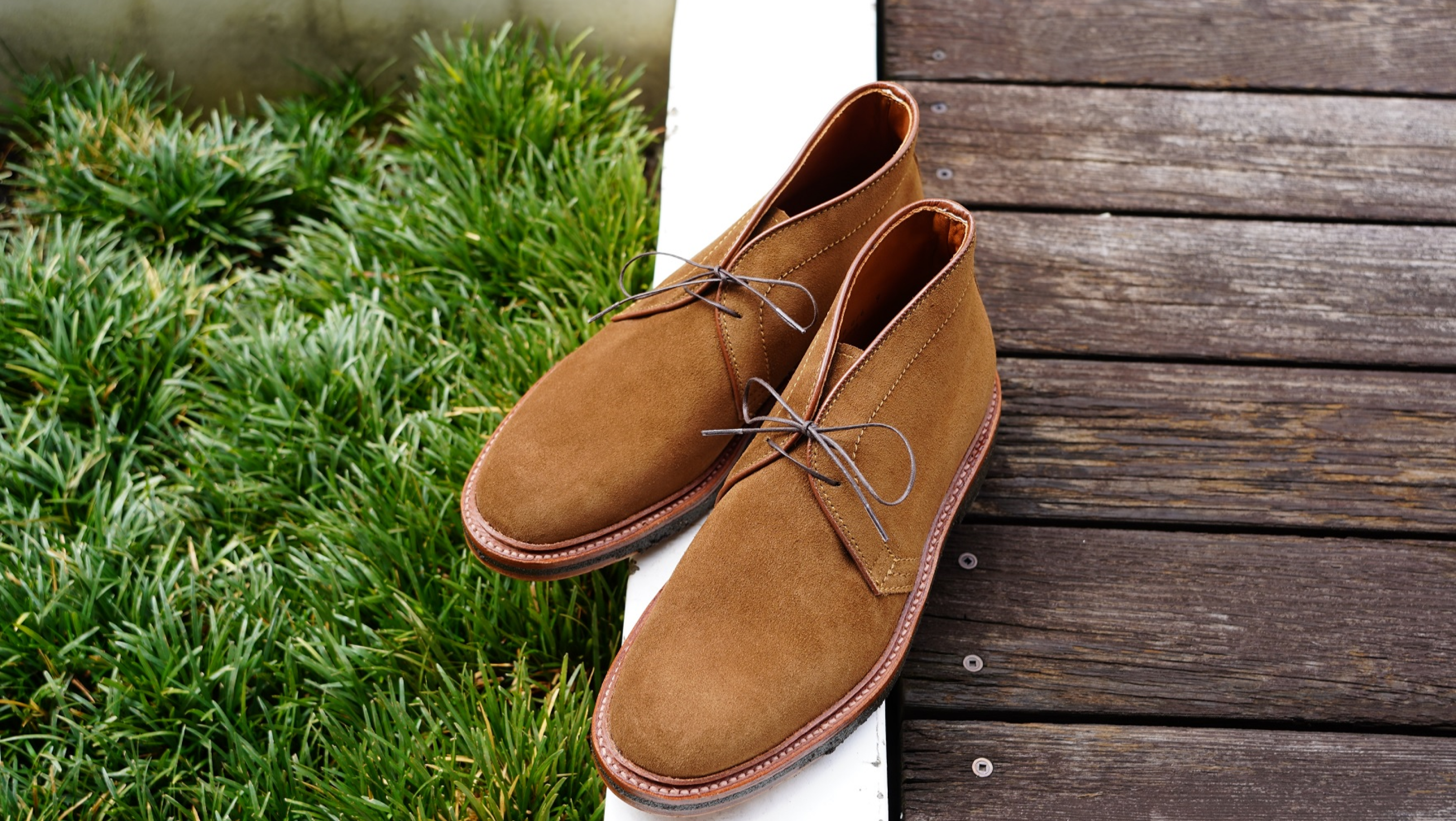 ALDEN 13290<br>SUEDE CHUKKA BOOT
PLANTATION CREPE