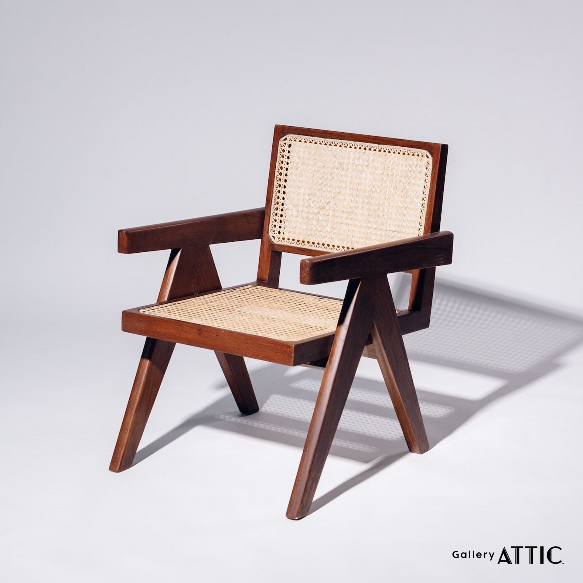 Easy Chair Pu/Pb/Nr-78Pierre Jeanneret – THE LAKOTA HOUSE