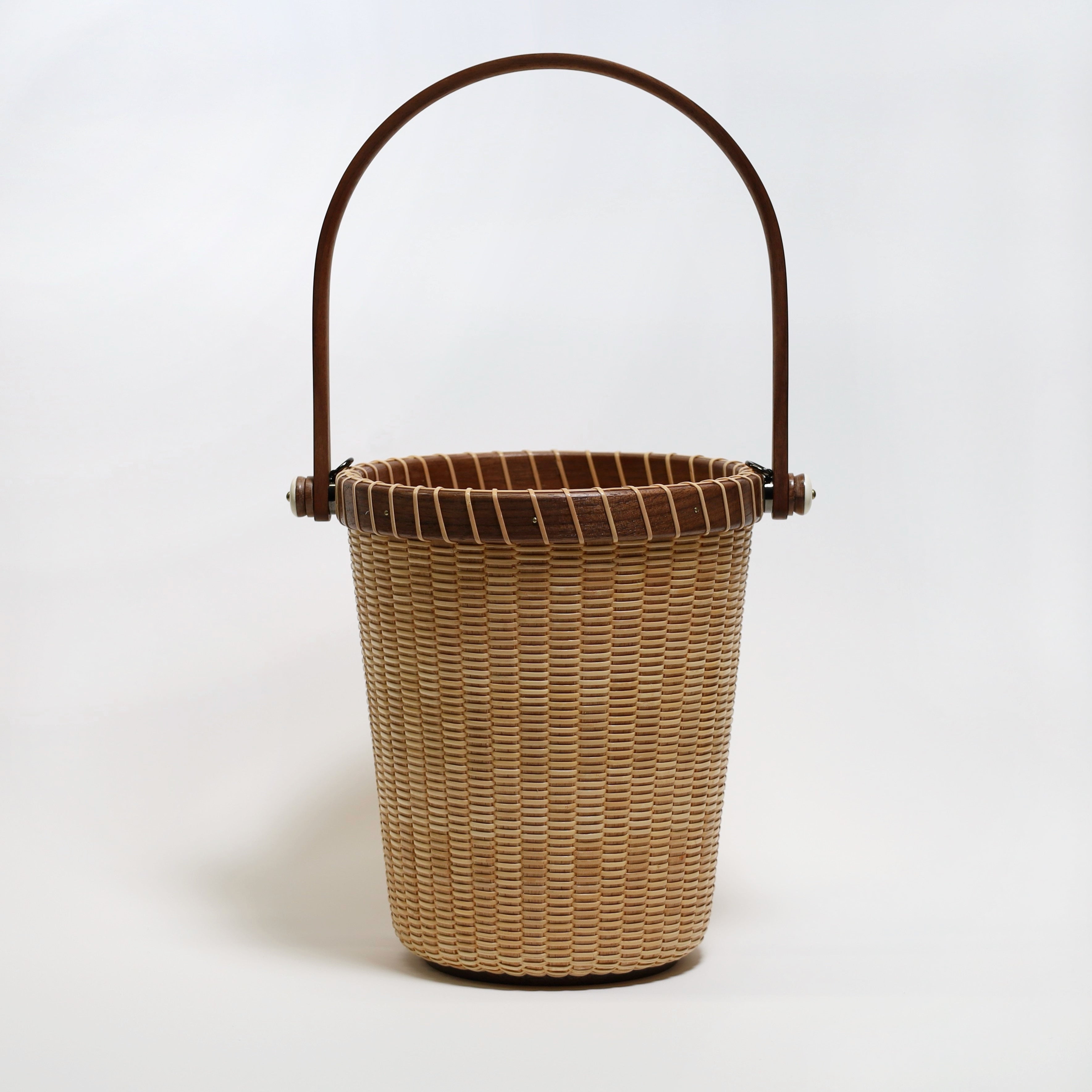 Nantucket Basket – THE LAKOTA HOUSE